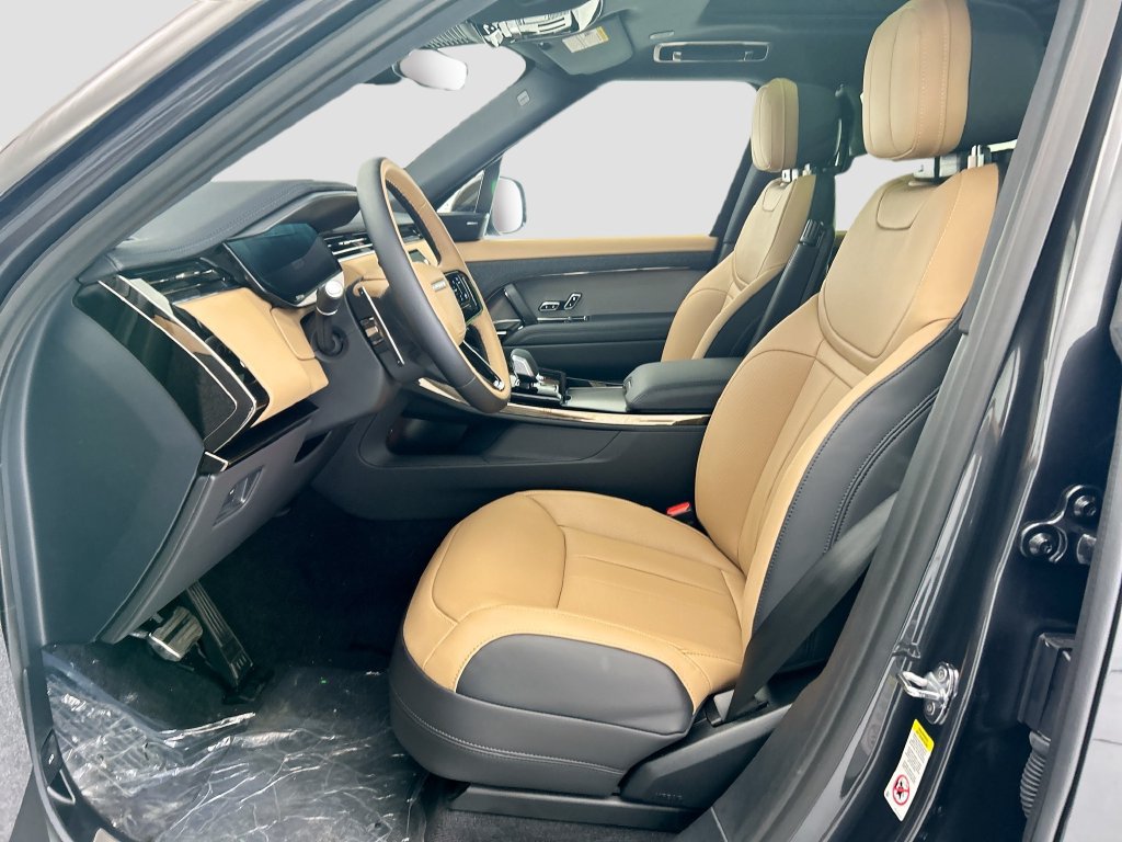 New 2026 Land Rover Range Rover Sport Dynamic SE AWD/4WD image 18