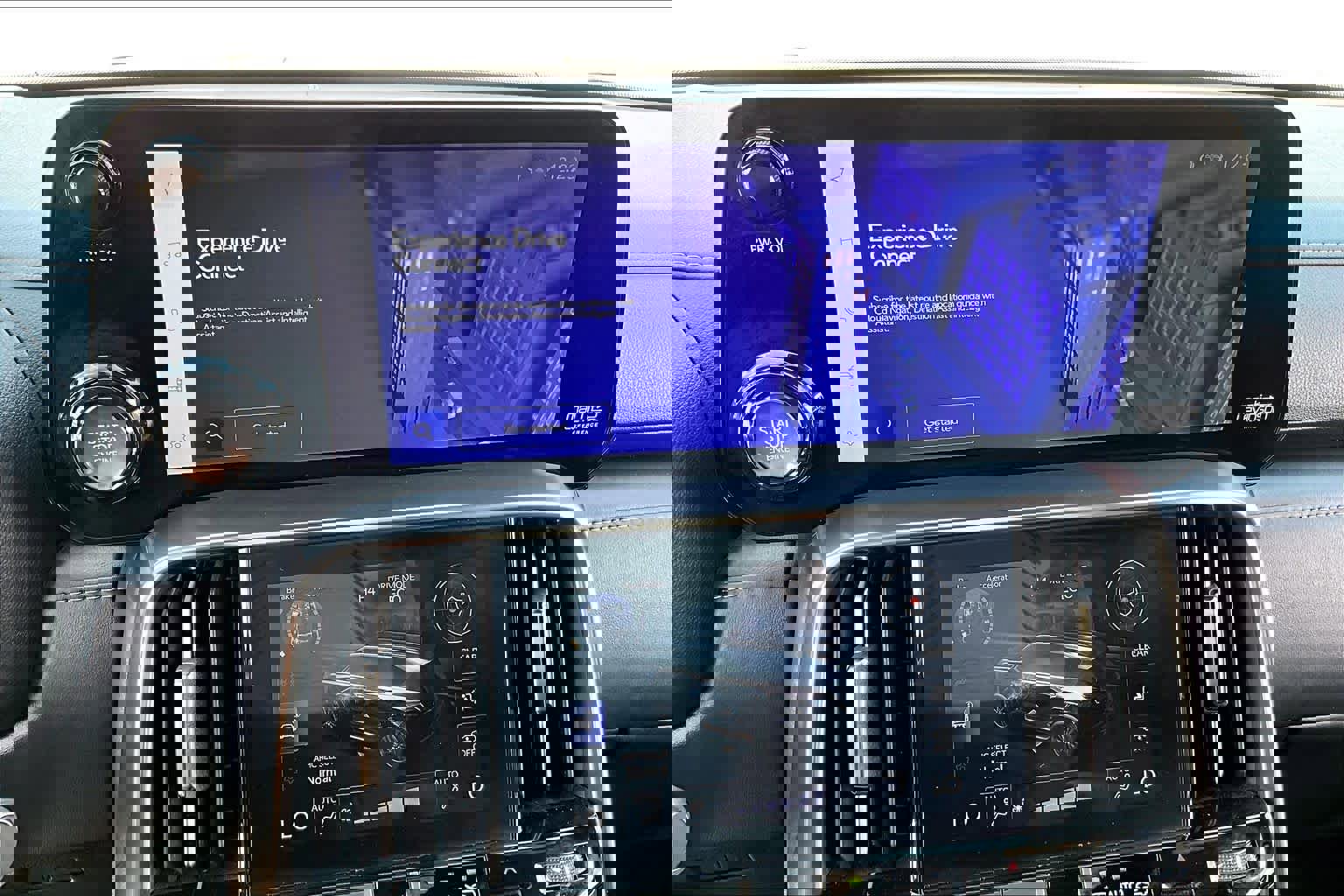 Used 2023 Lexus LX 600 4WD w/ Appearance Package image 31