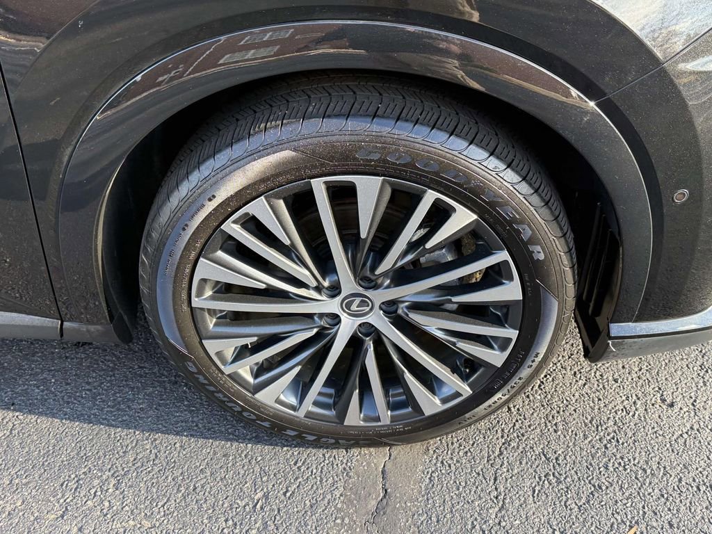 Used 2024 Lexus RX 350 image 7