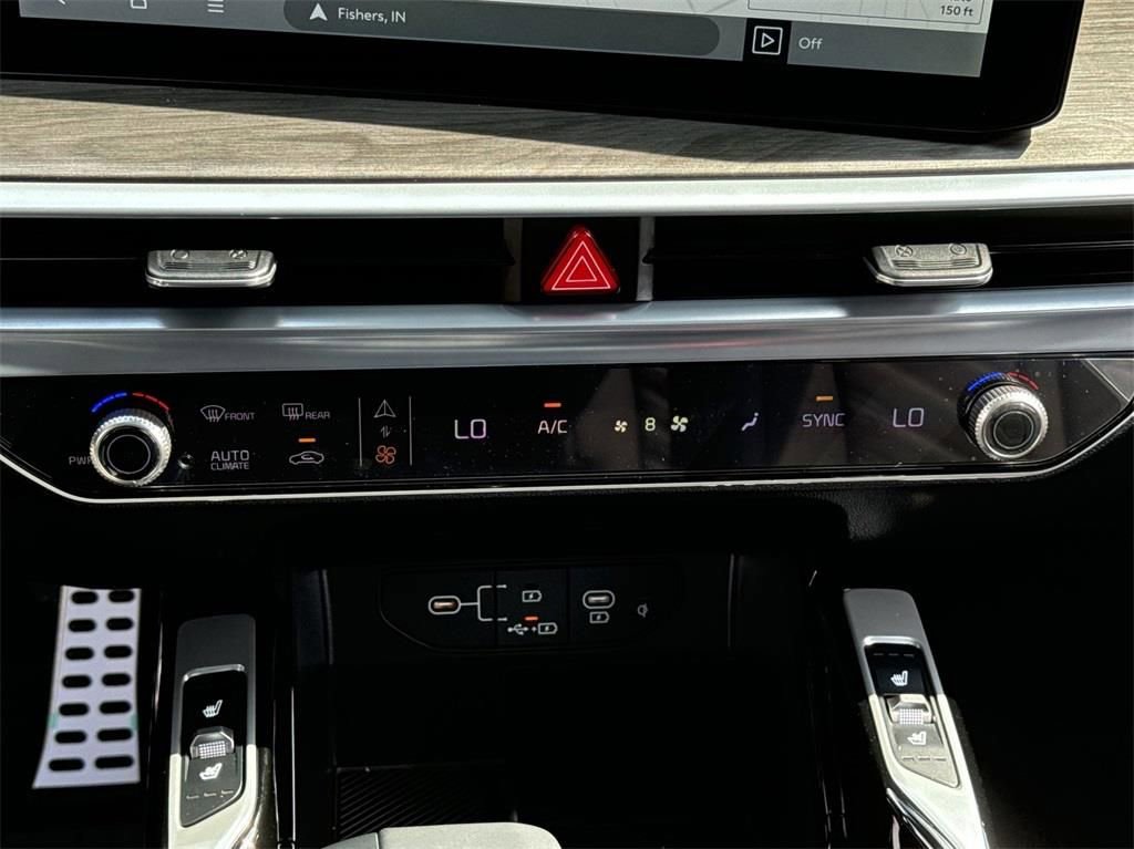 Certified 2025 Kia Sorento SX Prestige image 30