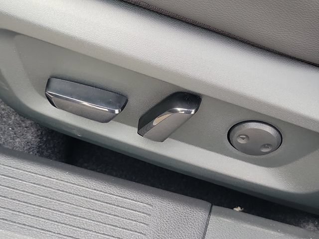 New 2026 Nissan Rogue SV AWD/4WD image 8