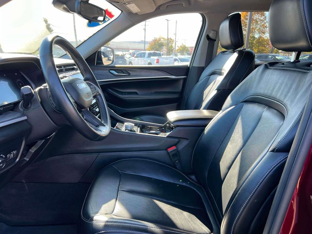 Used 2022 Jeep Grand Cherokee L Limited image 16