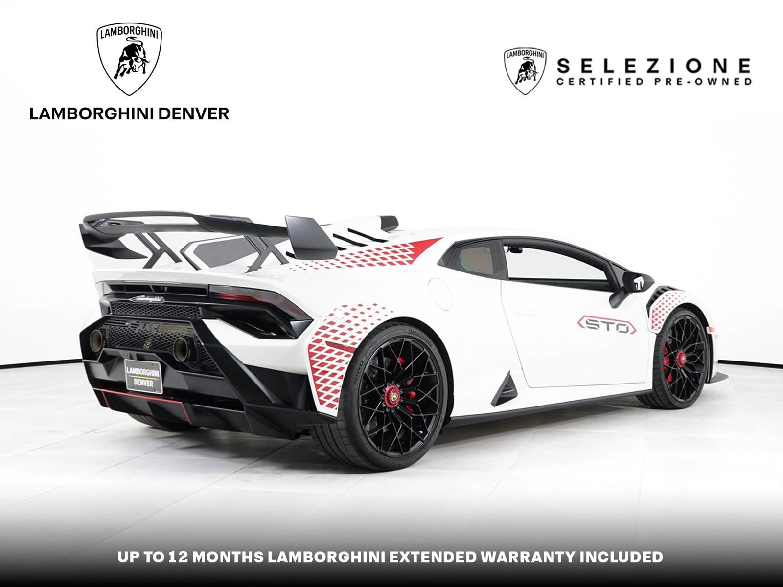 Used 2022 Lamborghini Huracan STO RWD image 8