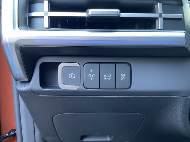 Used 2024 Hyundai Santa Fe Limited image 14