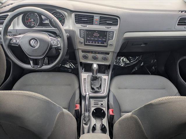 Used 2017 Volkswagen Golf S FWD image 16