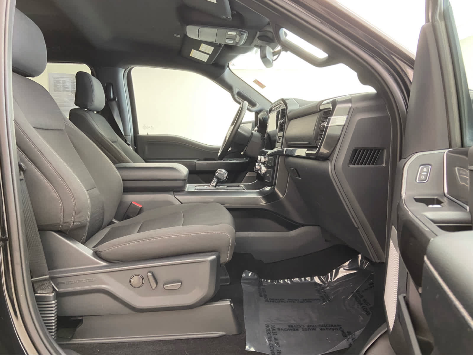 Used 2023 Ford F150 XLT w/ Equipment Group 302A High AWD/4WD image 17