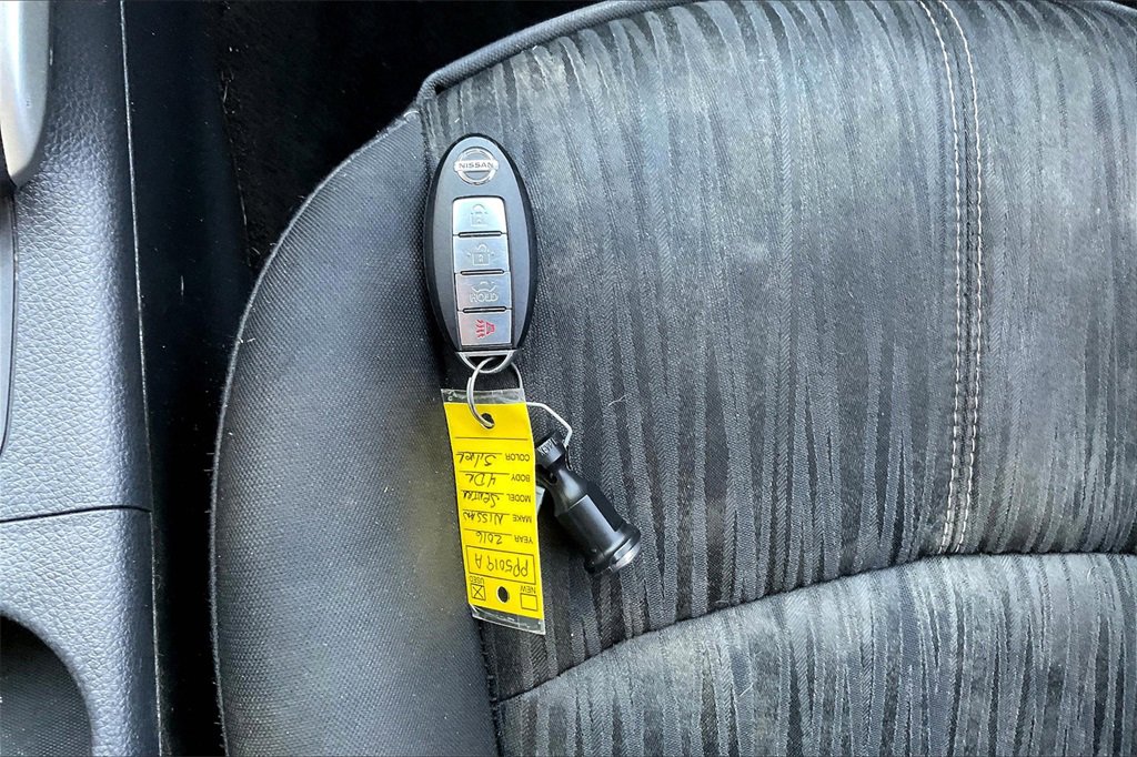 Used 2016 Nissan Sentra SV image 10