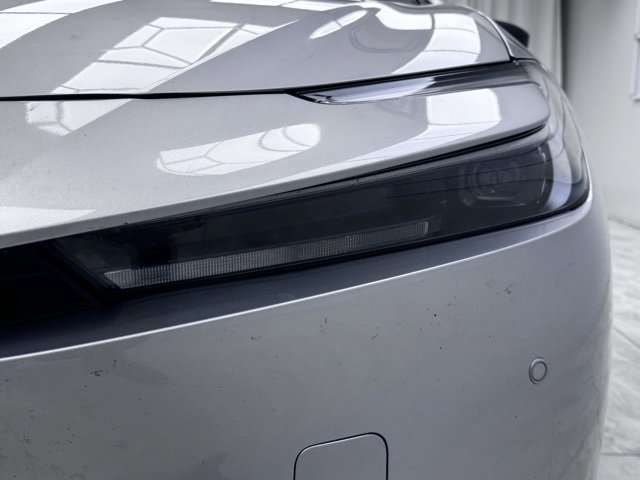 Used 2024 Toyota Prius LE image 13