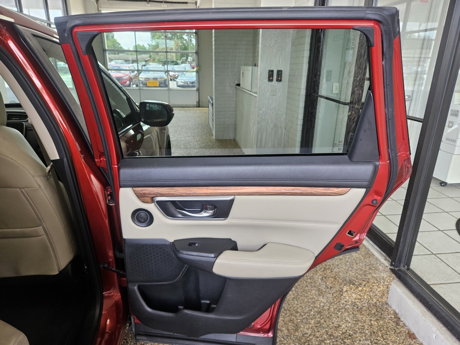 Used 2018 Honda CR-V EX-L image 16