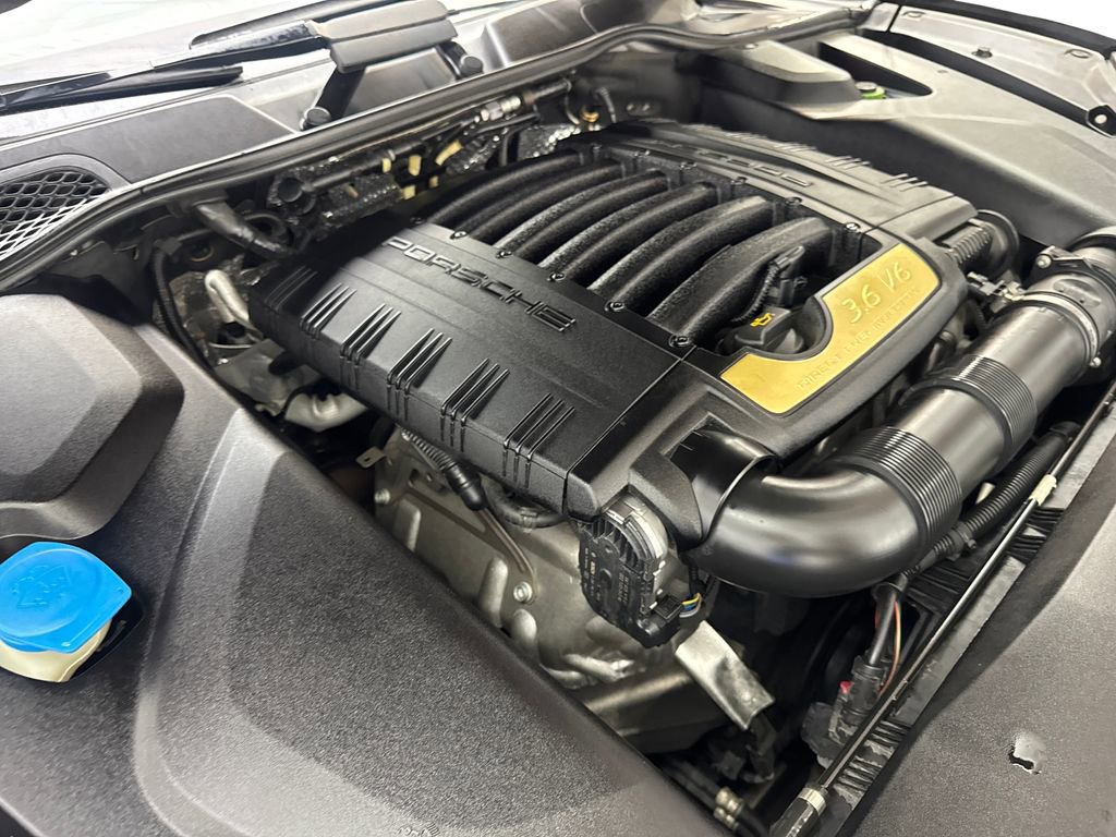 Used 2016 Porsche Cayenne image 76