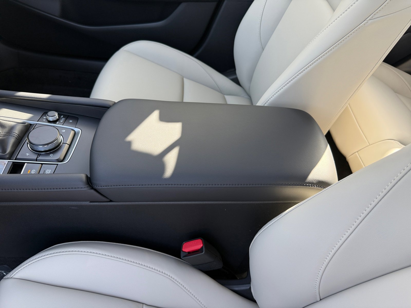 New 2026 MAZDA MAZDA3 2.5 S Preferred image 14