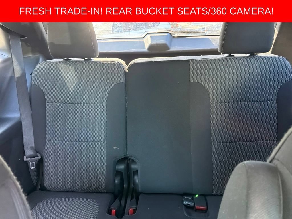 Used 2022 Chevrolet Traverse LT FWD image 12