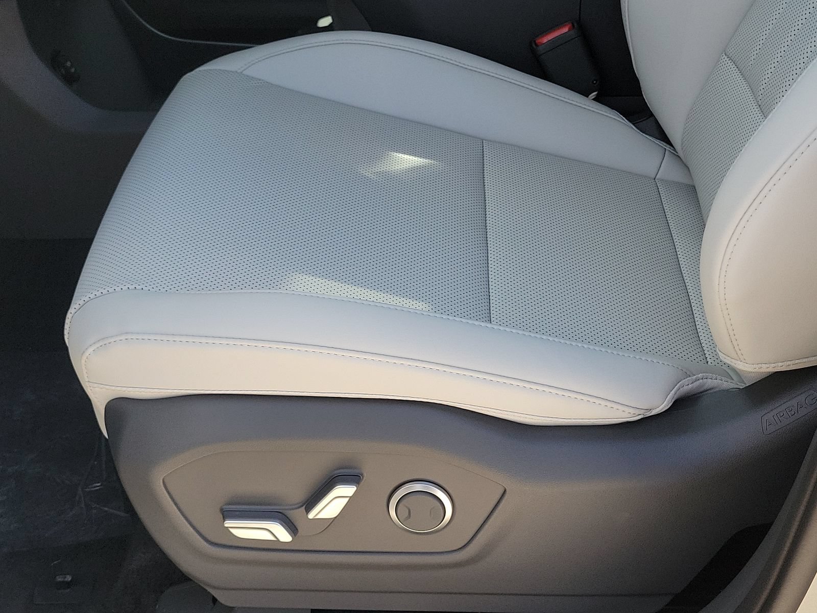 New 2026 Hyundai Santa Fe SEL FWD image 16
