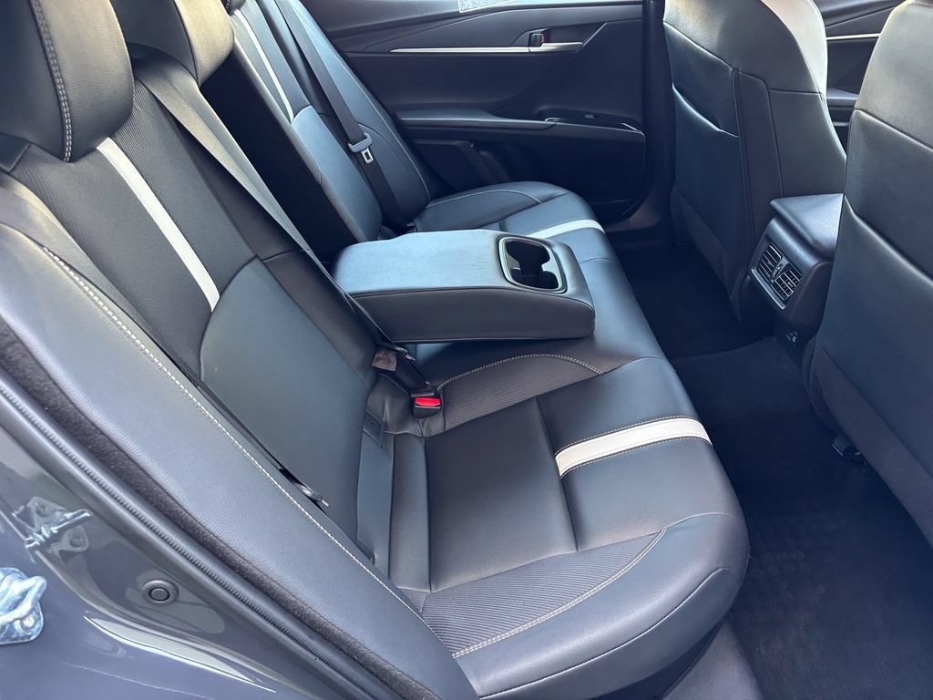 Used 2025 Toyota Camry SE FWD image 37
