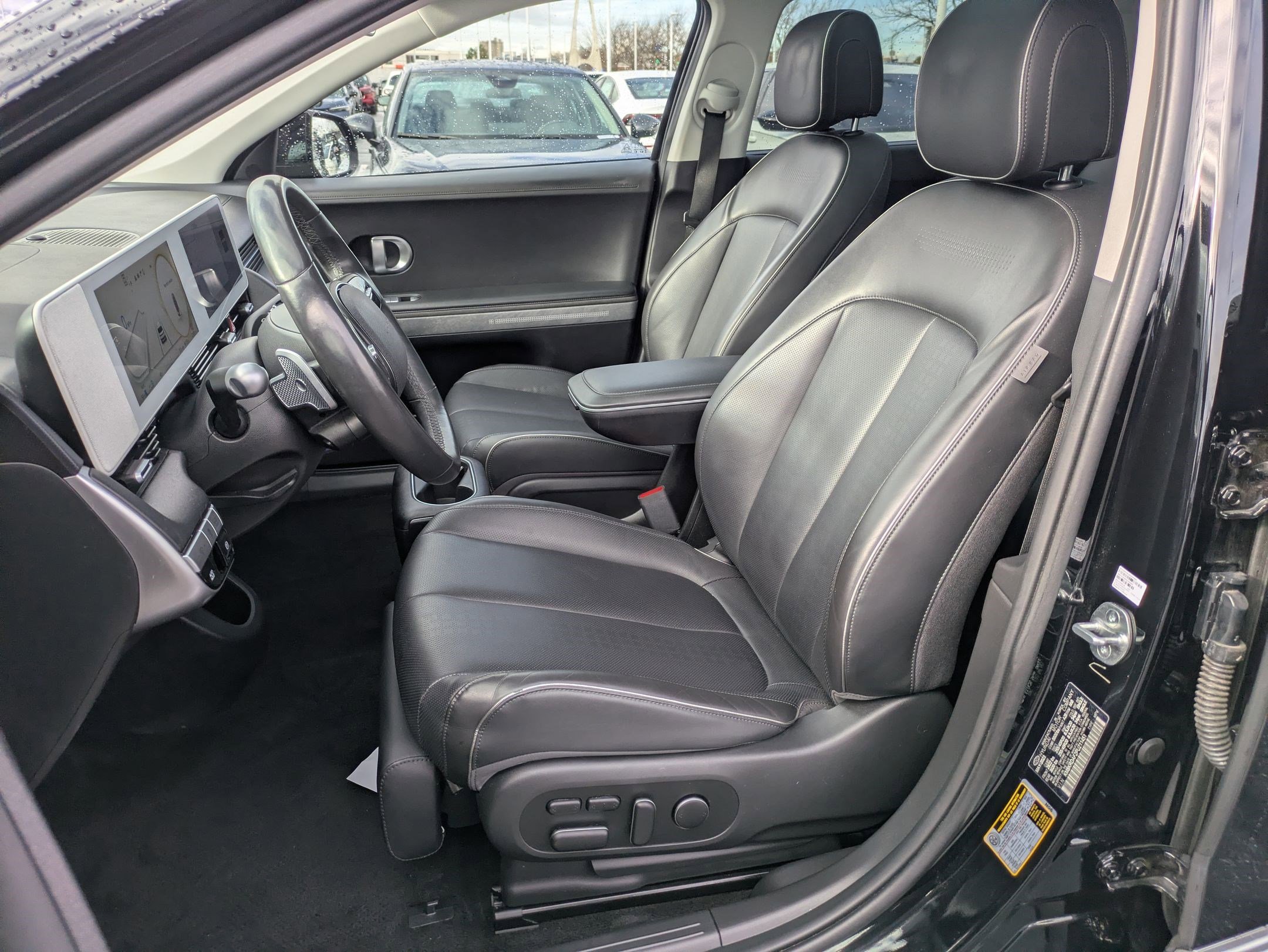 Used 2023 Hyundai Ioniq 5 Limited image 28