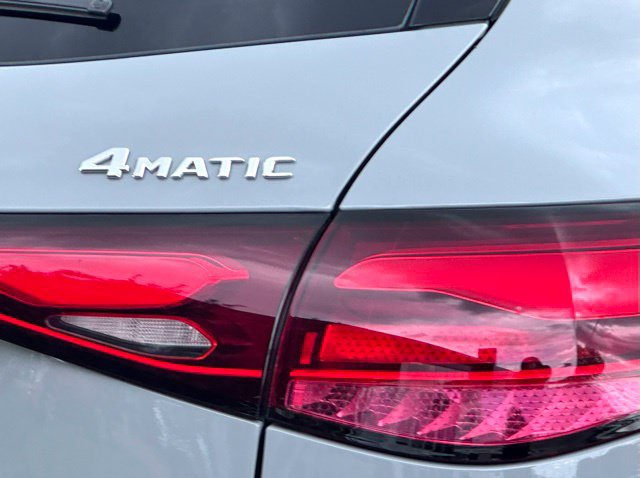 New 2026 Mercedes-Benz GLC 300 4MATIC image 13