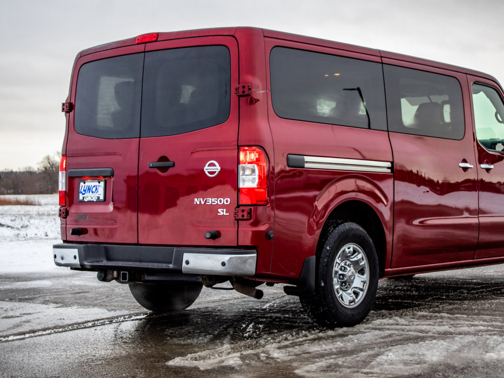 Used 2017 Nissan NV 3500 SL image 13
