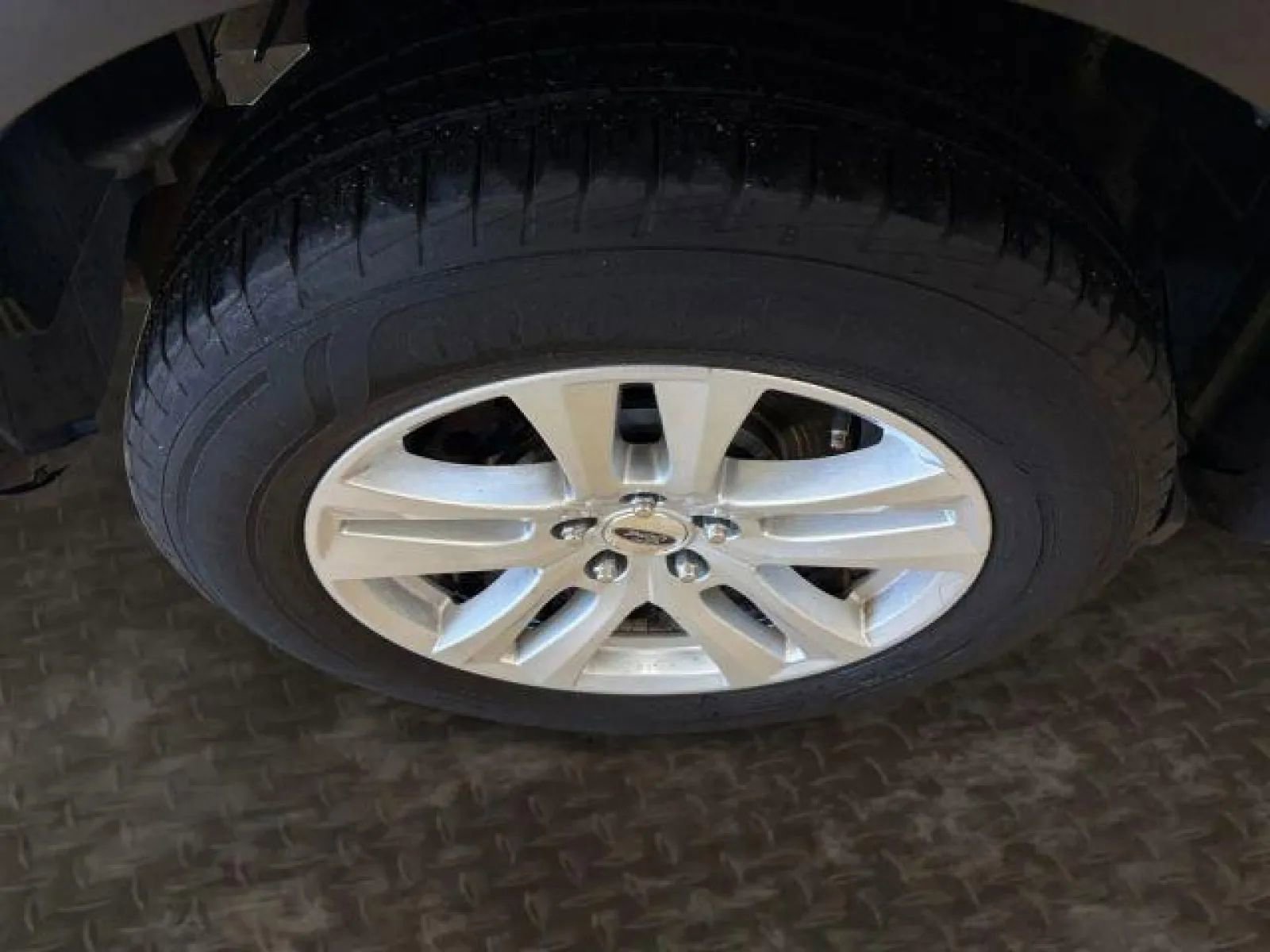 Used 2019 Ford Explorer XLT w/ Equipment Group 202A image 35