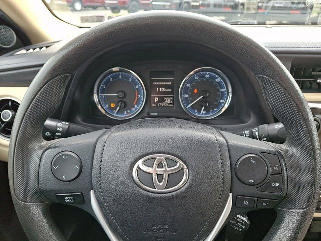 Used 2018 Toyota Corolla LE w/ LE Premium Package w/Moonroof image 24