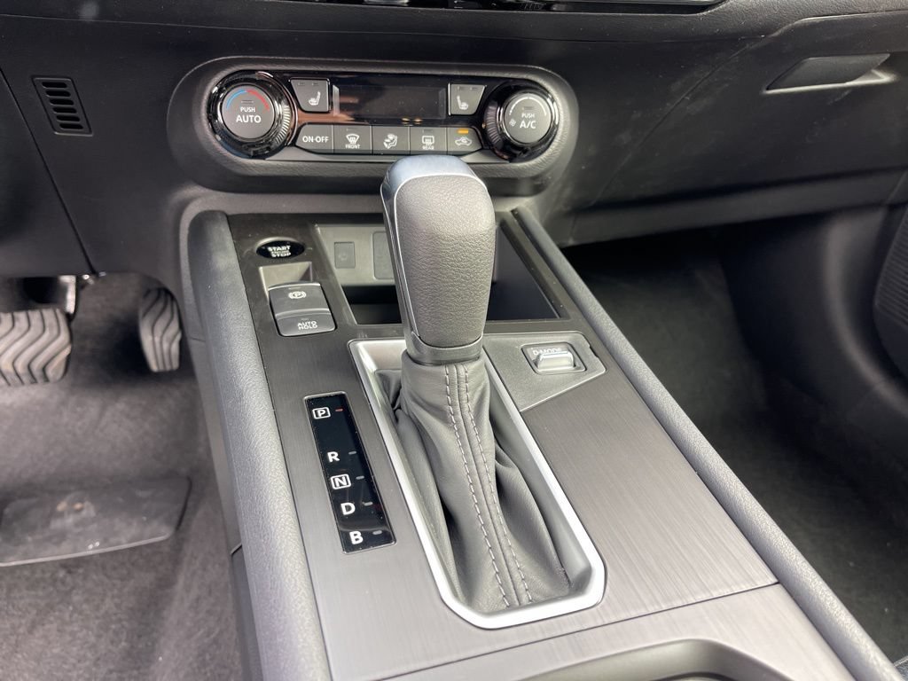 New 2026 Nissan Kicks SV w/ SV Premium Package FWD image 12