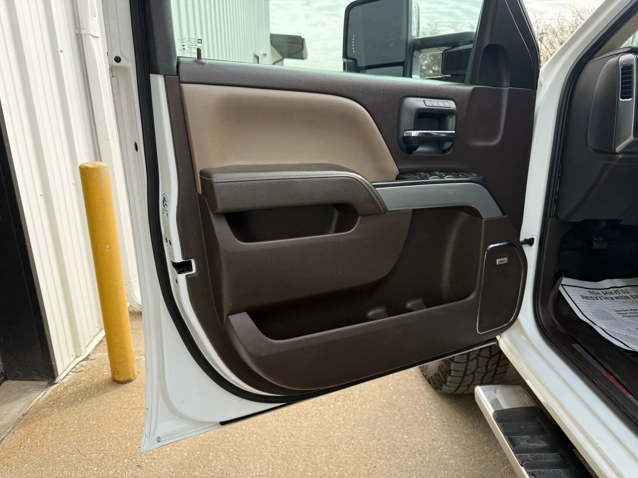 Used 2016 Chevrolet Silverado 2500 LTZ w/ Duramax Plus Package AWD/4WD image 15