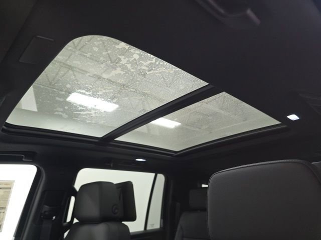 New 2026 Chevrolet Suburban Z71 image 19