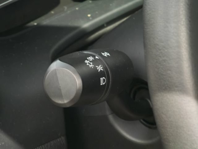 Used 2014 MAZDA MAZDA3 i Touring FWD image 29
