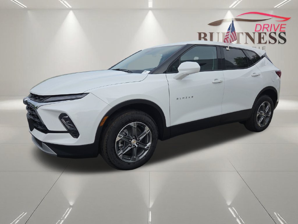 New 2026 Chevrolet Blazer LT w/ LPO, Floor Liner Package FWD image 3