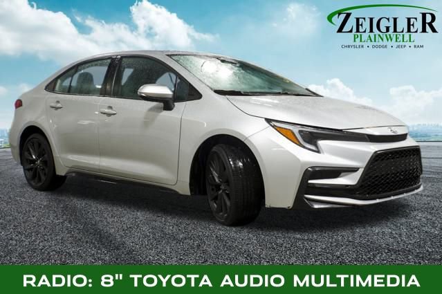 Used 2024 Toyota Corolla SE image 4