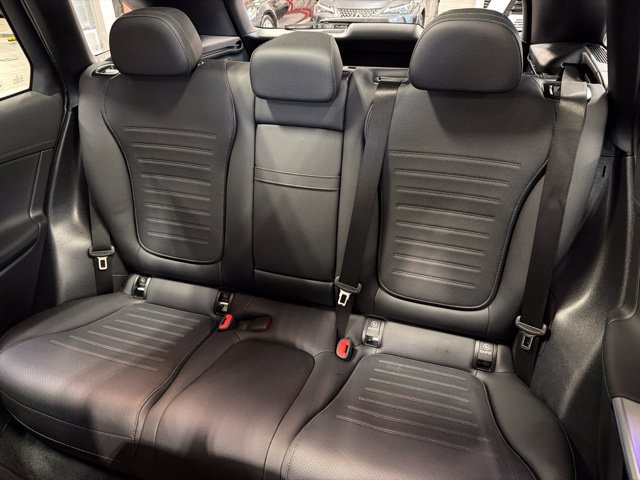 Used 2025 Mercedes-Benz GLC 300 4MATIC image 27