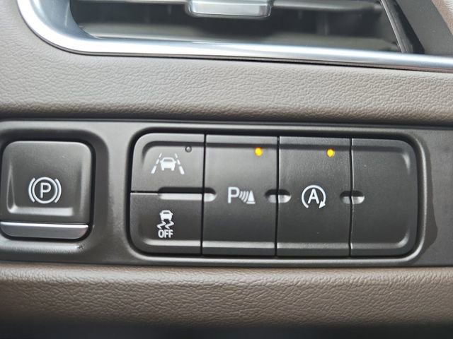 Used 2023 GMC Yukon SLT image 10