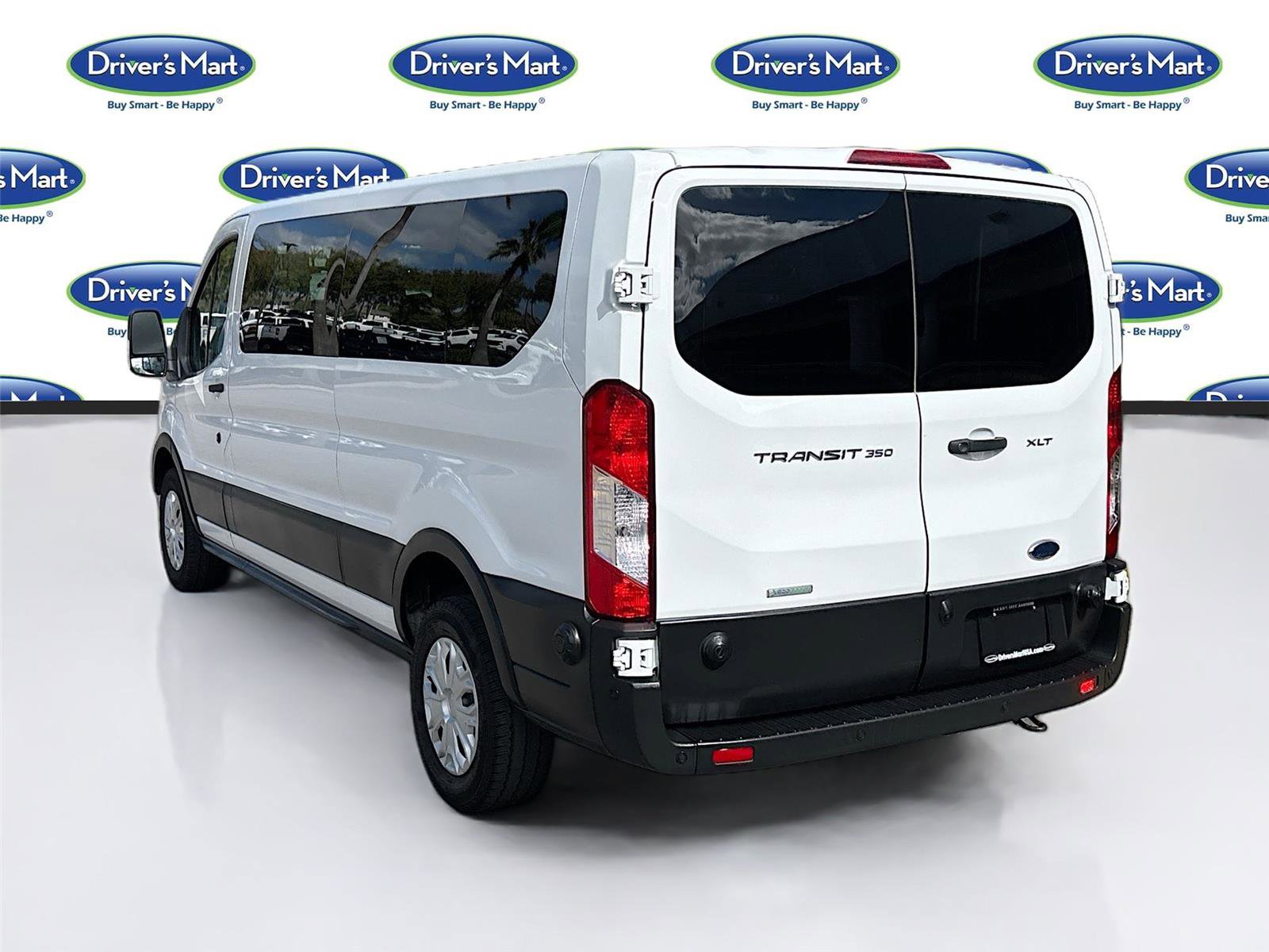 Used 2024 Ford Transit 350 XLT image 5