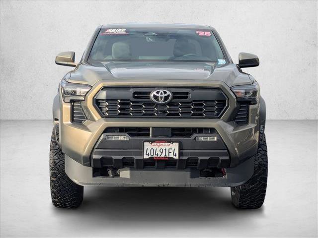 Used 2025 Toyota Tacoma TRD Off-Road video 2