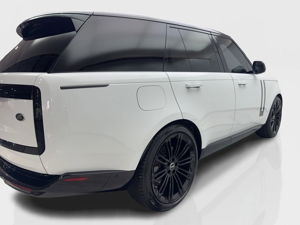 Used 2023 Land Rover Range Rover SE image 13