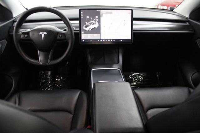 Used 2021 Tesla Model Y Long Range AWD/4WD image 2
