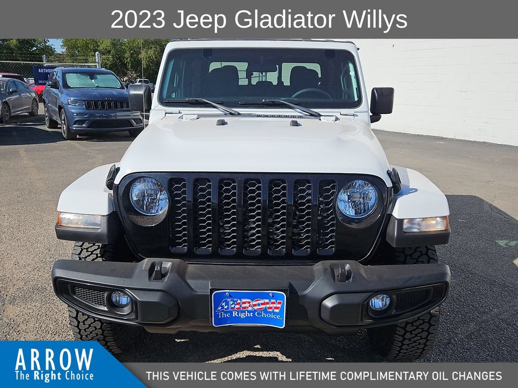 Used 2023 Jeep Gladiator Sport AWD/4WD image 3