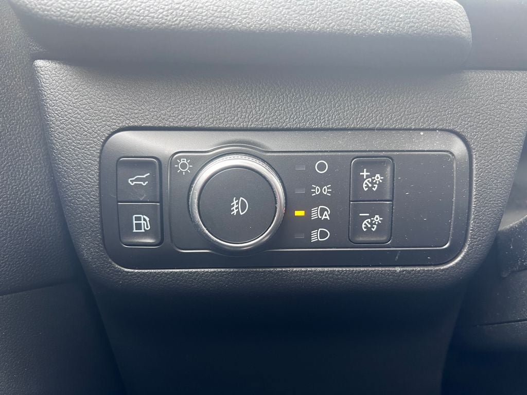 Certified 2020 Ford Escape Titanium FWD image 27