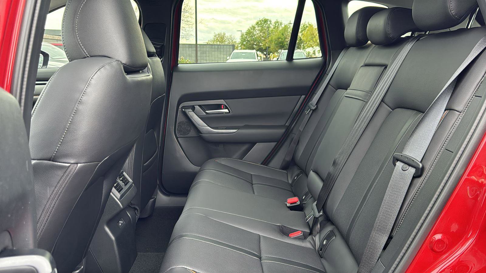 Certified 2026 MAZDA CX-50 AWD 2.5 Hybrid w/ Premium Pkg image 23