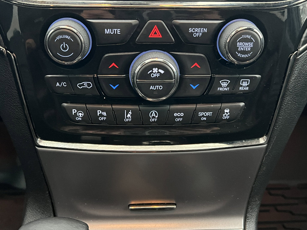 Used 2021 Jeep Grand Cherokee Limited X image 28