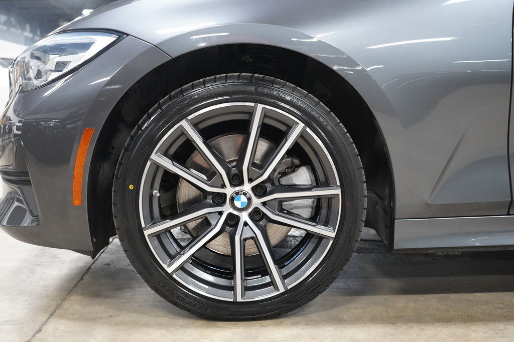 Used 2020 BMW 330i xDrive Sedan AWD/4WD image 34