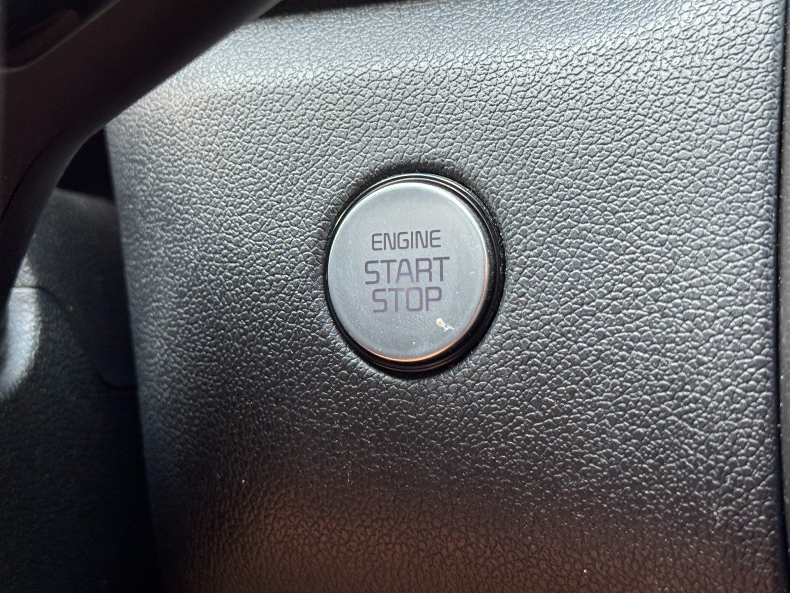 Used 2022 Kia Sorento S FWD image 21