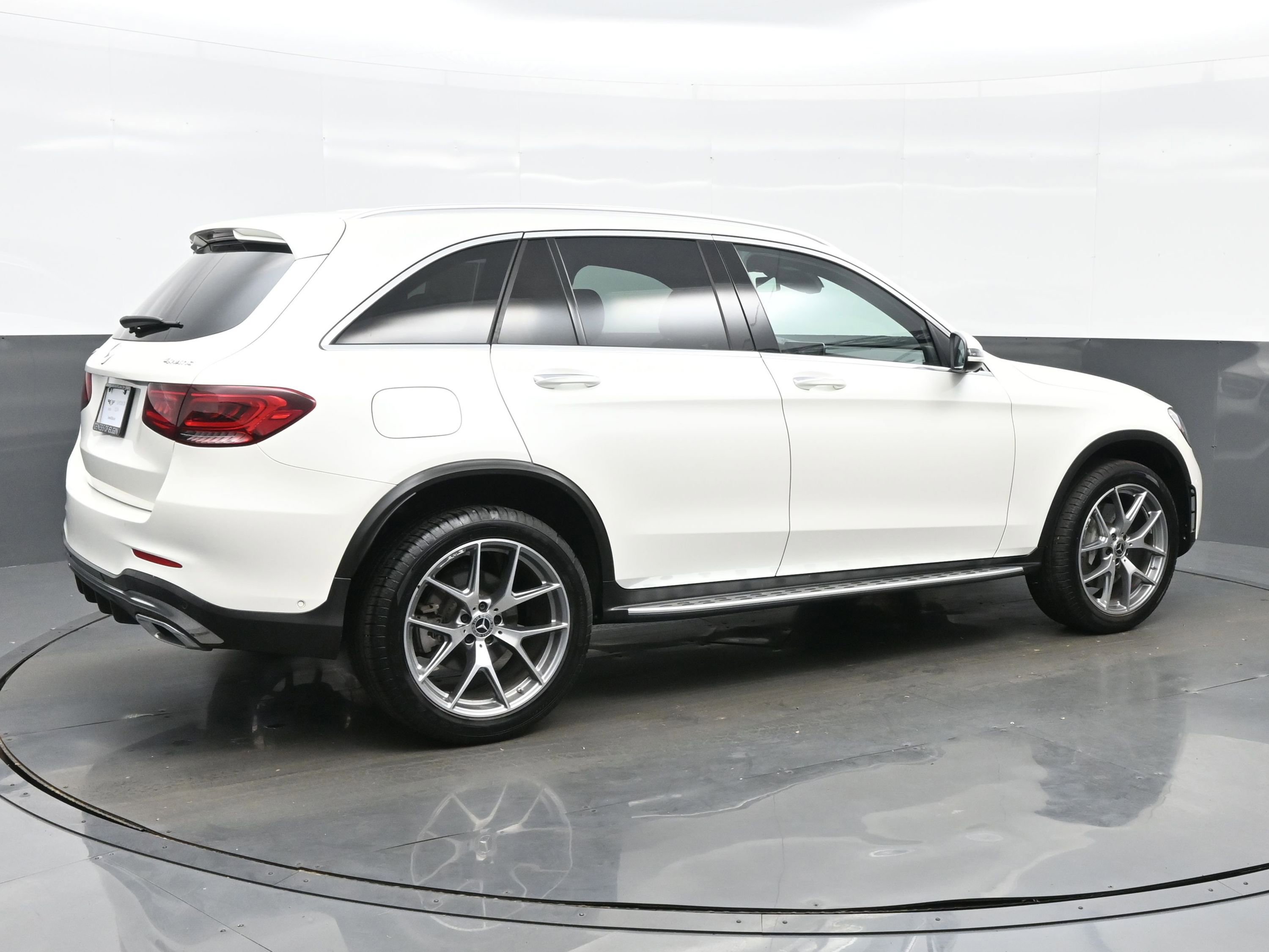 Used 2022 Mercedes-Benz GLC 300 4MATIC image 6