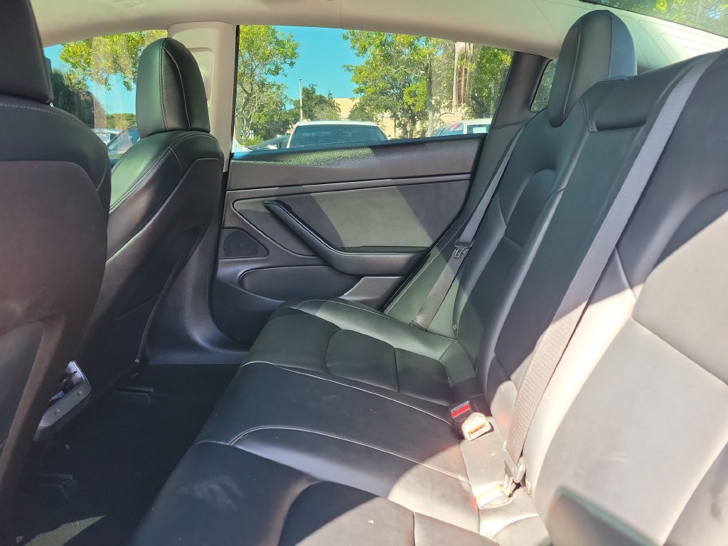 Used 2020 Tesla Model 3 Long Range AWD/4WD image 17