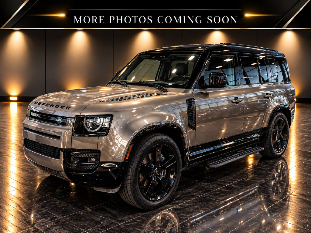 Used 2025 Land Rover Defender 130 X-Dynamic SE AWD/4WD image 1