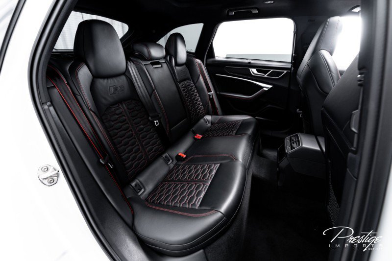 Used 2022 Audi RS 6 w/ Executive Package image 57