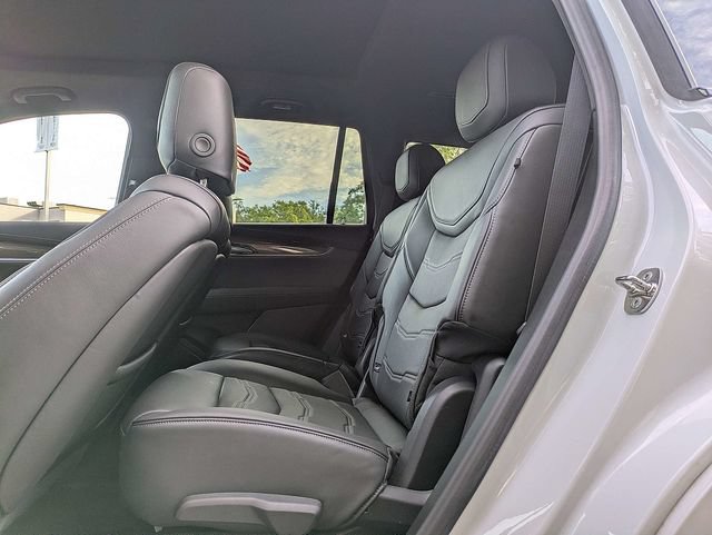 Certified 2025 Cadillac XT6 Sport w/ Platinum Package AWD/4WD image 14