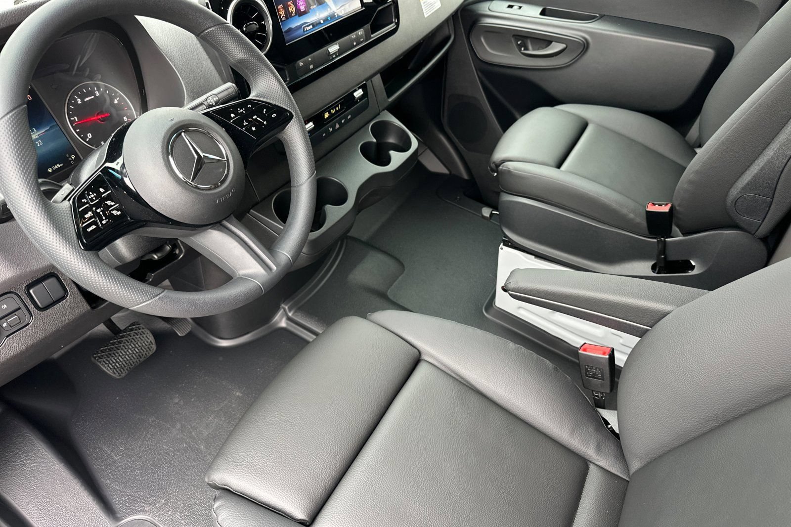 New 2025 Mercedes-Benz Sprinter 2500 image 12