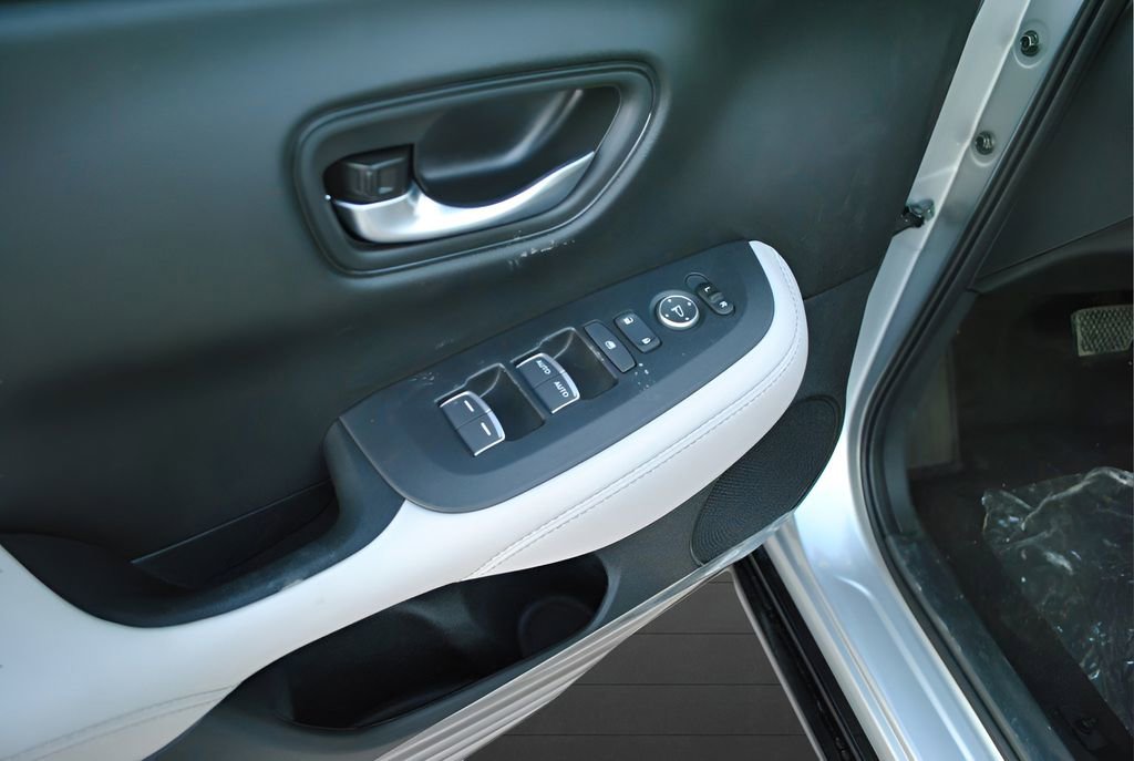 New 2026 Honda HR-V EX-L image 6