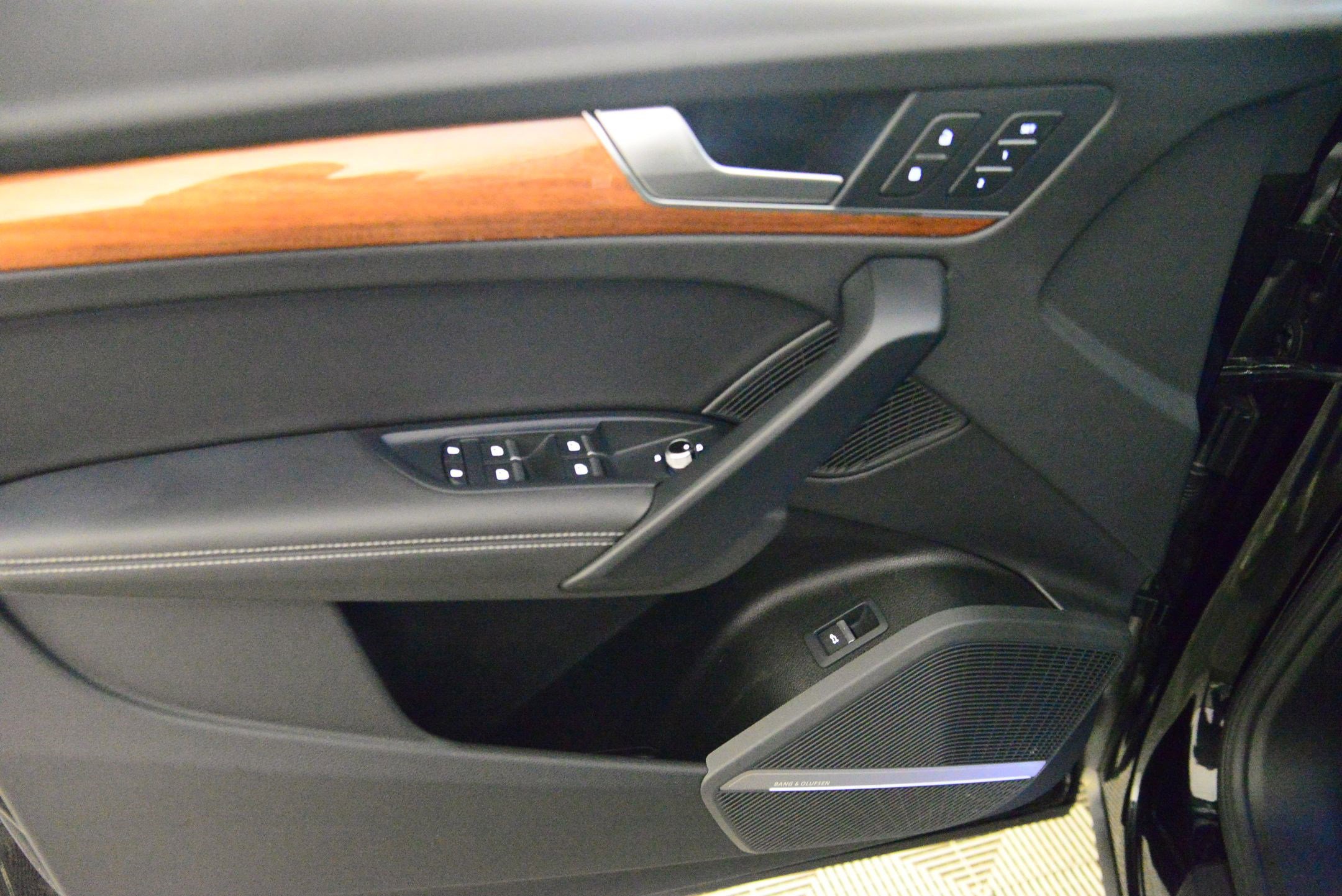 Certified 2023 Audi Q5 2.0T Premium Plus w/ Premium Plus Package image 11