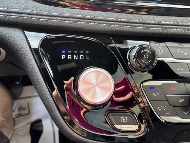 New 2026 Chrysler Pacifica Select image 23